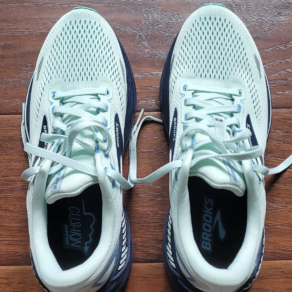 Brooks Women’s Adrenaline GTS 23 Supportive Running Shoe